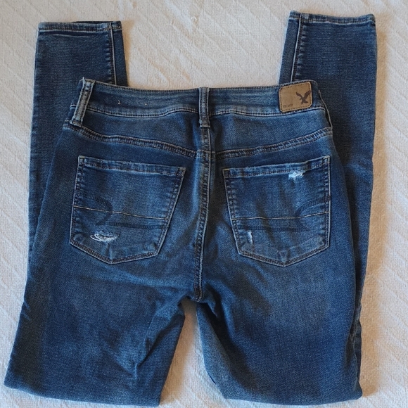 American Eagle Outfitters Women's Dark Blue Ripped Skinny Jeans - Picture 4 of 5